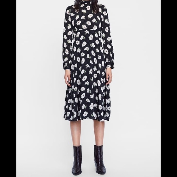 Zara Dresses & Skirts - Zara dress Zara Dresses & Skirts - Zara dress